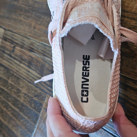 New Converse All☆Star Women's Light‎ Pink Textured Low-Top Sneakers. - Picture 8 of 12